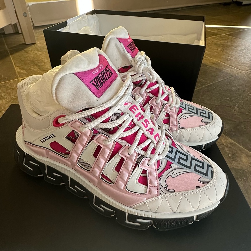 Brand new Versace Trigeca sneakers - Picture 3 of 7